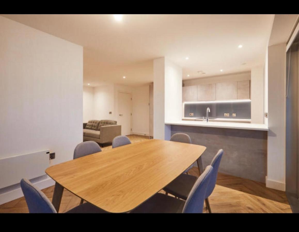 Luxurious Manchester City Centre 2 Bed Apartment Exterior photo